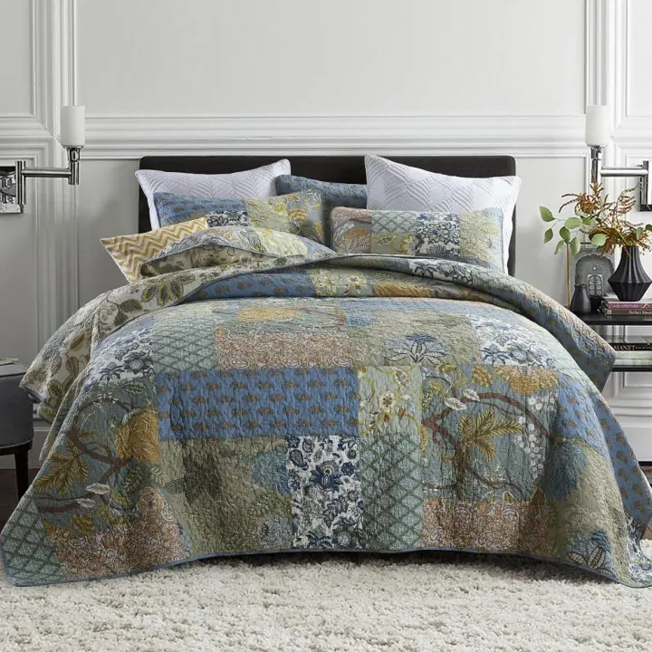 Cotton Reversible Patchwork Bedspread Set — 3-Piece King Quilt (Green Rustic)