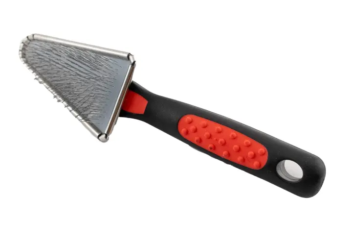 Triangle Soft Pin Slicker Brush for Medium-to-Long Coats