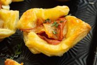 Sweet Heat Pear Brie Bites