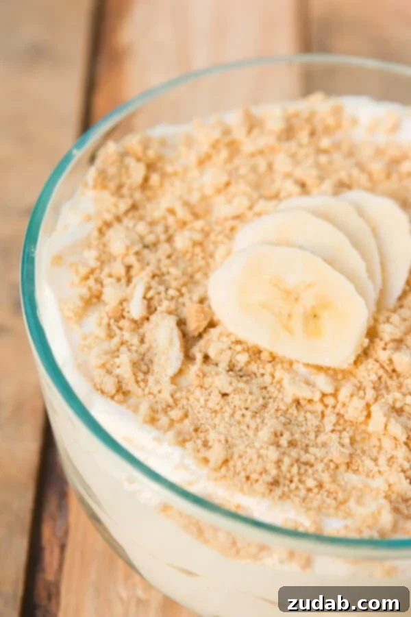 No-Bake Dessert with Golden Oreos Layered with creamy pudding, sliced bananas, and Golden Oreos for an easy, delightful dessert.