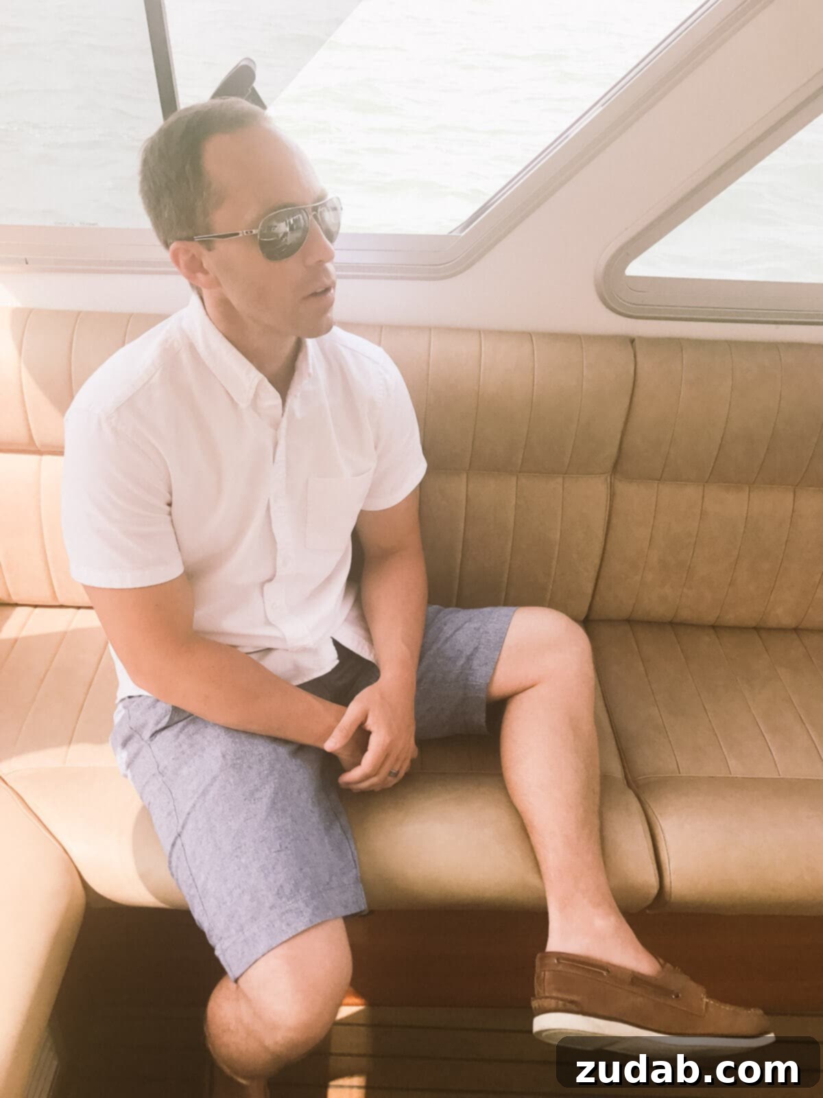 Discover the ultimate comfortable and fashionable travel shoes for men and women