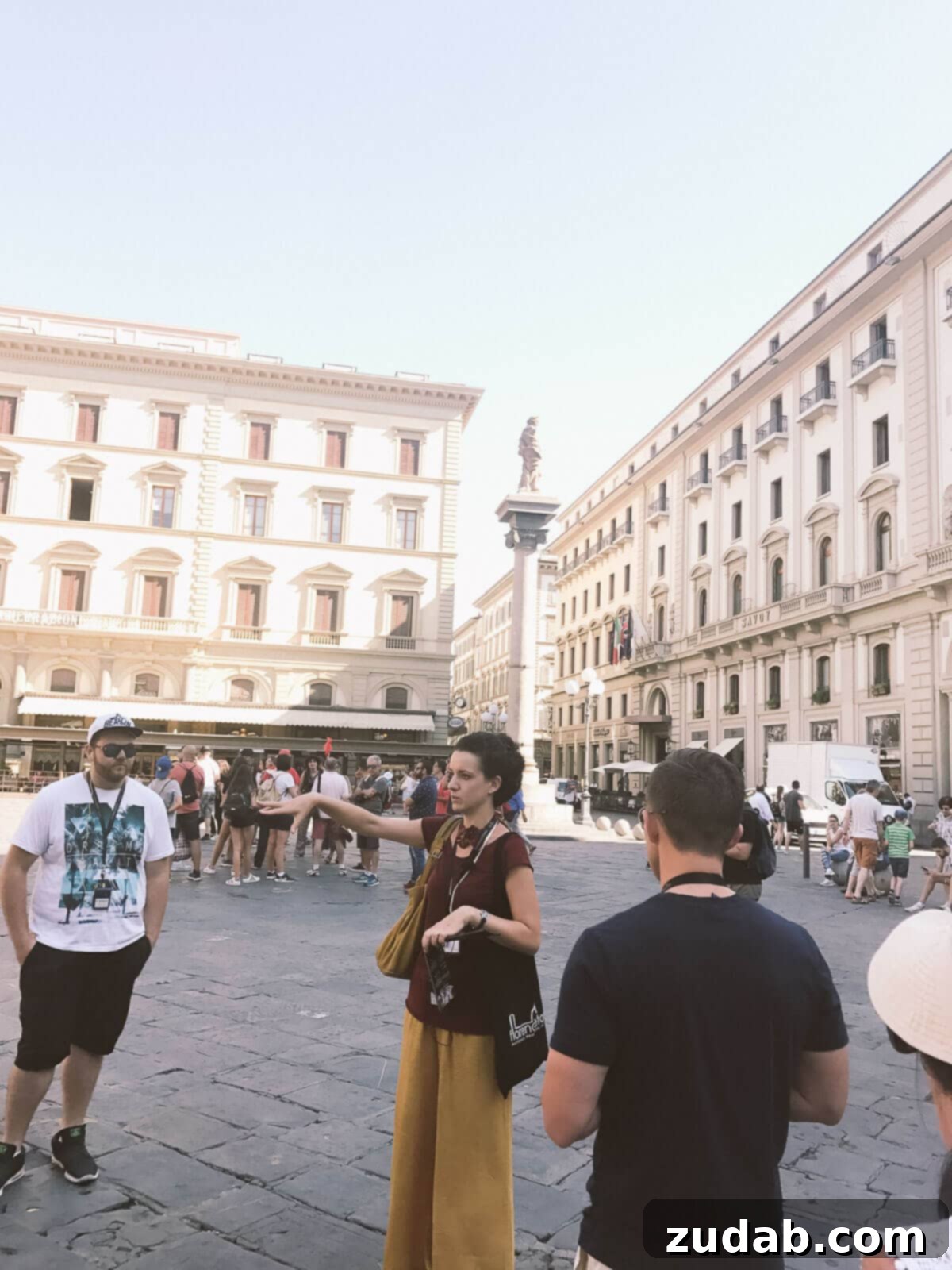 Your Definitive Florence Adventure 9 Walking tour in Florence, Italy, exploring narrow streets