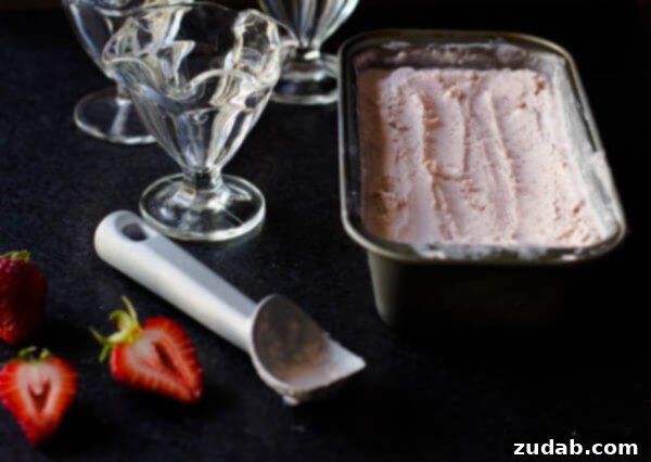 Nostalgic Strawberry Ice Cream, a taste of childhood Nostalgic Strawberry Ice Cream, a taste of childhood