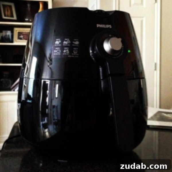 Golden Banana Bliss 2 Philips Airfryer appliance, sleek and modern kitchen gadget