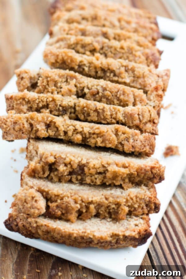 Delicious Banana Crumb Bread, Golden Brown with Sweet Crumb Topping